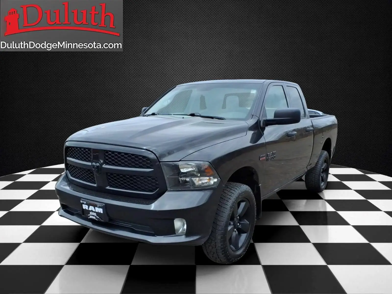 2016 RAM 1500 Express 4x4 Quad Cab 6'4 photo 1