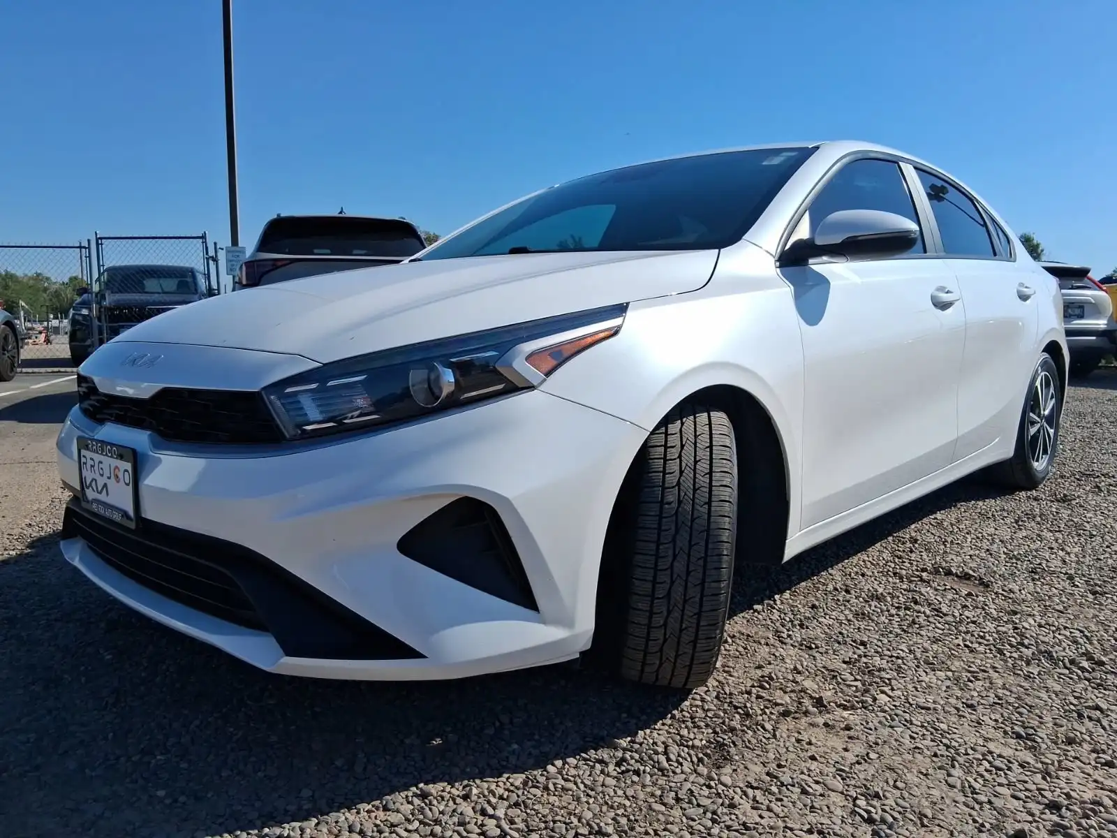 2023 Kia Forte LXS AT's photo