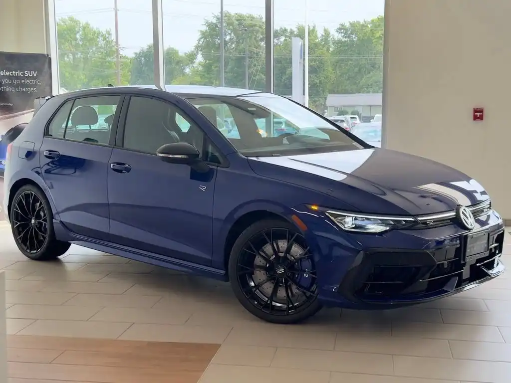 2026 Volkswagen Golf R Golf R 4-door DSG's photo