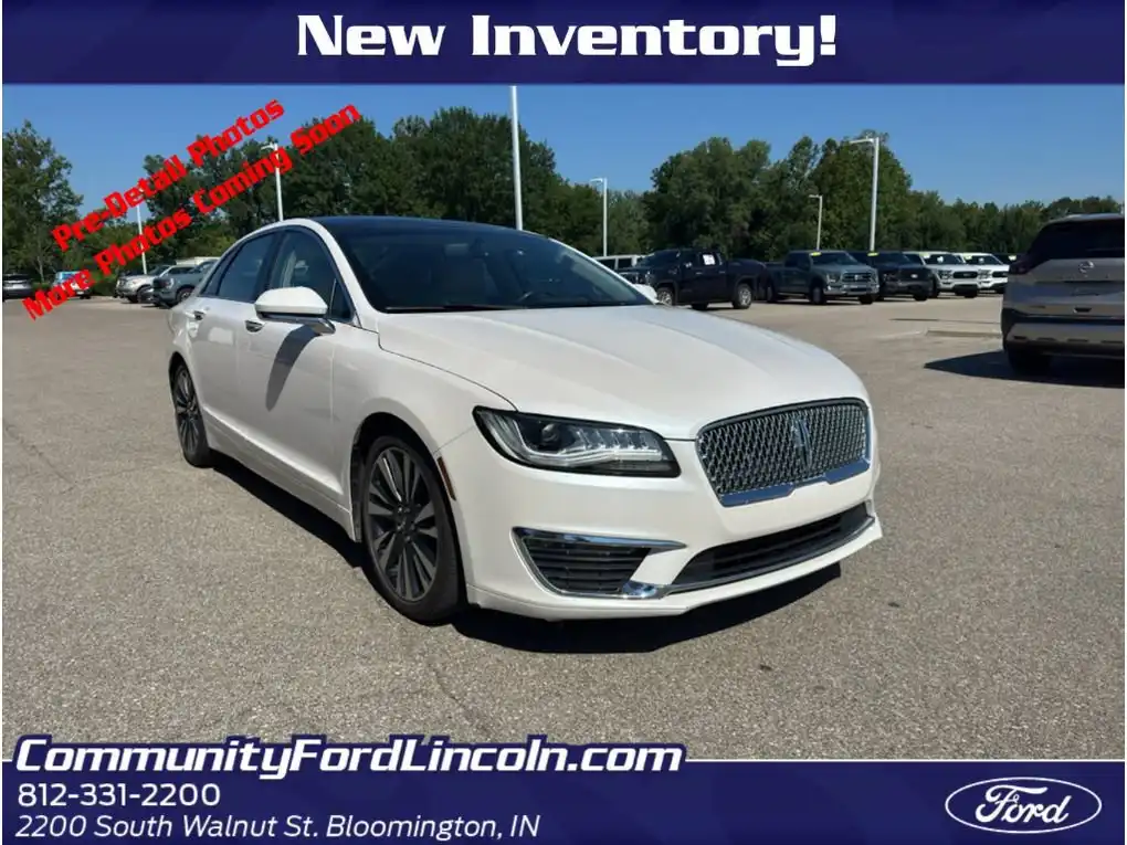 2017 Lincoln MKZ Reserve FWD's photo