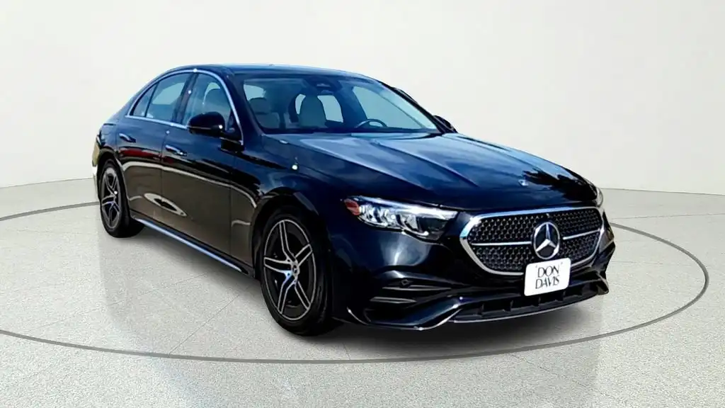 2025 Mercedes-Benz E-Class E350's photo