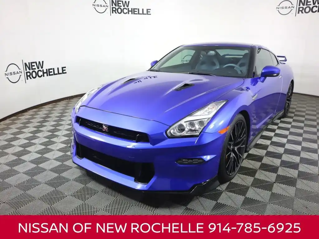 2024 Nissan GT-R Premium's photo