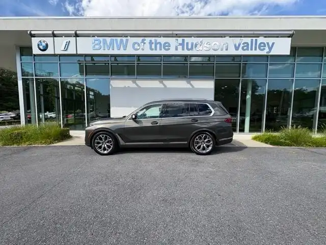 2024 BMW X7 xDrive40i's photo