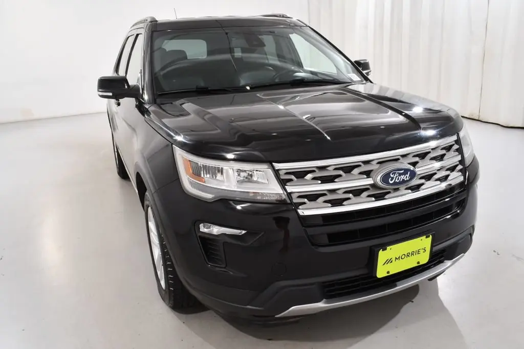 2018 Ford Explorer XLT 4WD photo 4