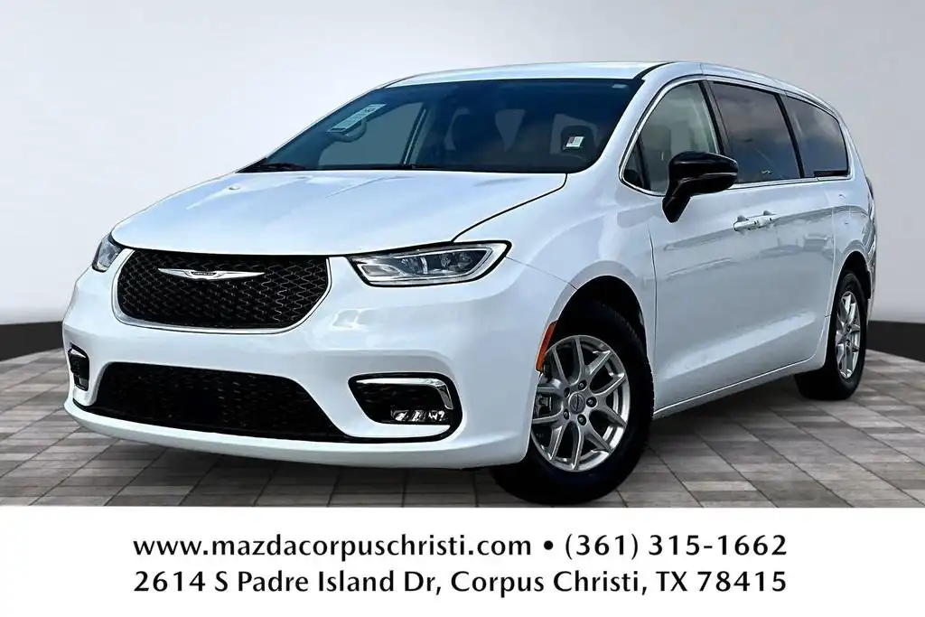 2024 Chrysler Pacifica Touring L's photo