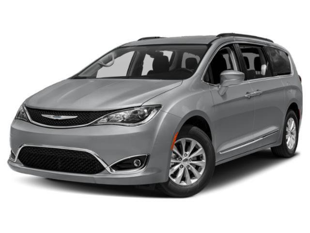 2018 Chrysler Pacifica Touring Plus's photo