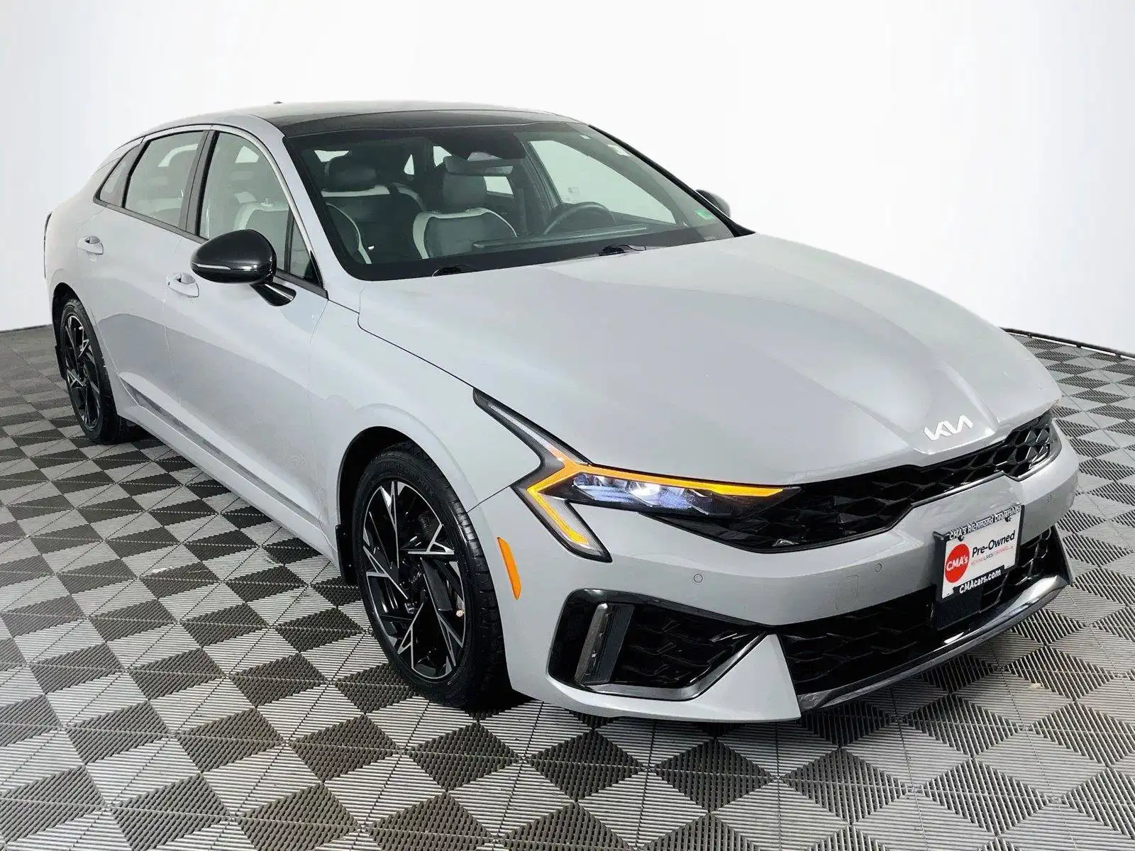 2025 Kia Optima GT-Line FWD's photo