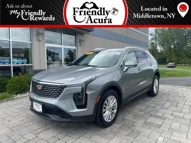 2024 Cadillac XT4 Luxury AWD's photo