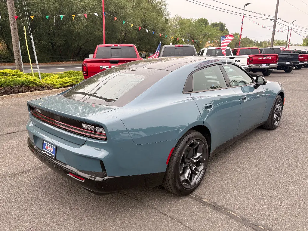 2026 Dodge Charger R/T AWD photo 5