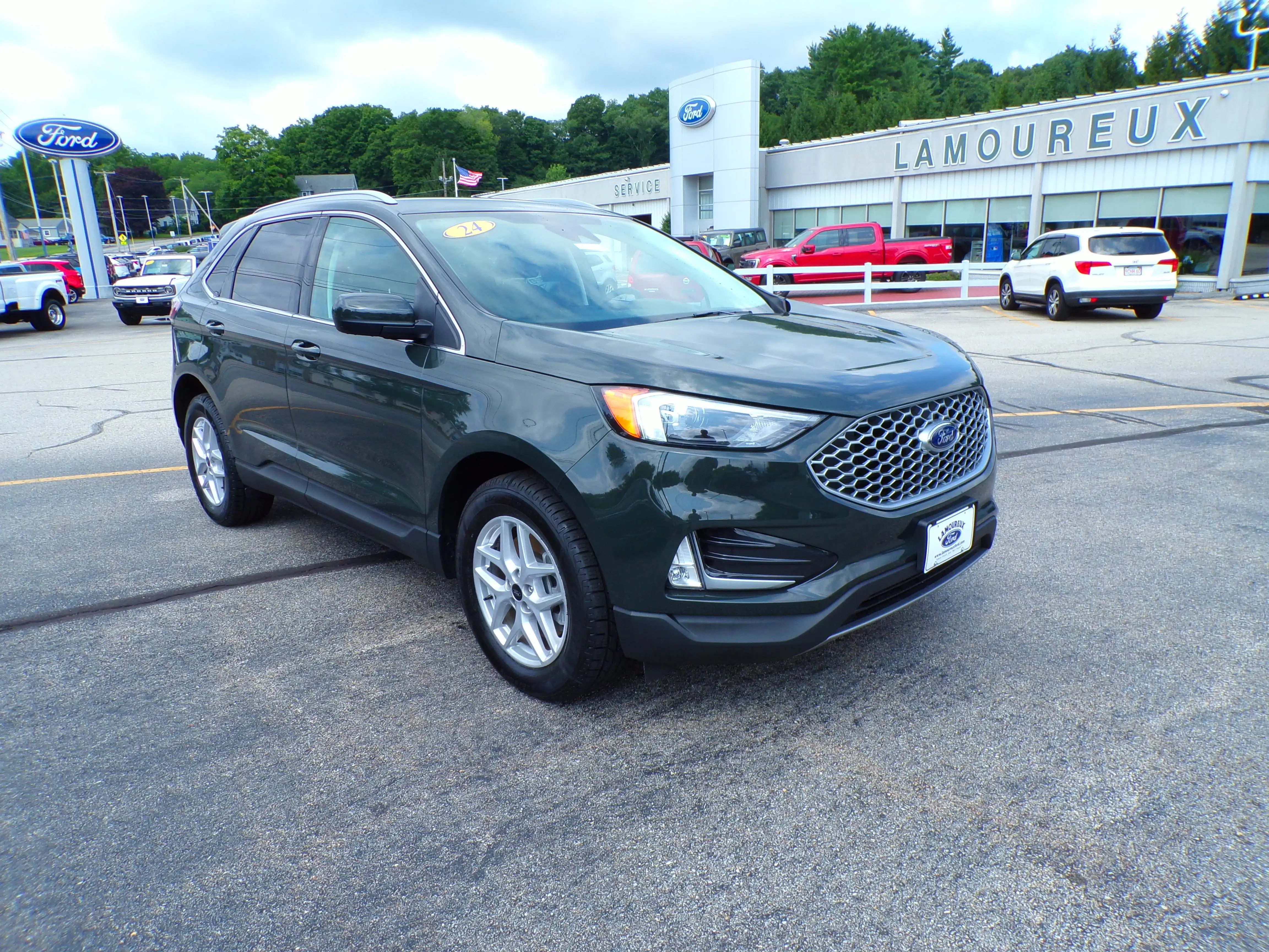 2024 Ford Edge SEL AWD's photo