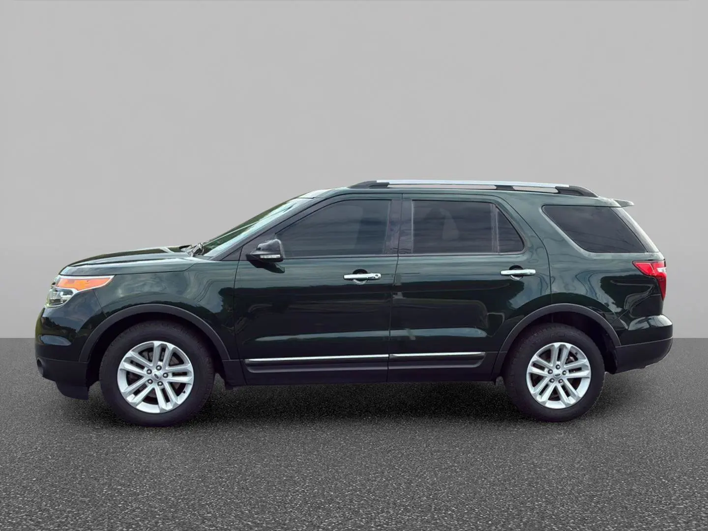 2013 Ford Explorer XLT photo 4