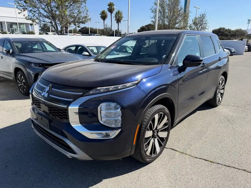 2025 Mitsubishi Outlander Trail Edition S-AWC's photo