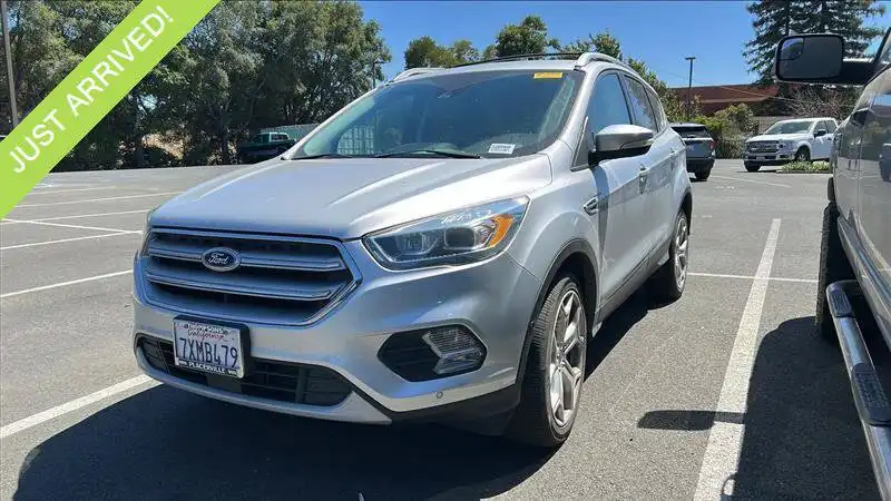 2017 Ford Escape Titanium 4WD's photo