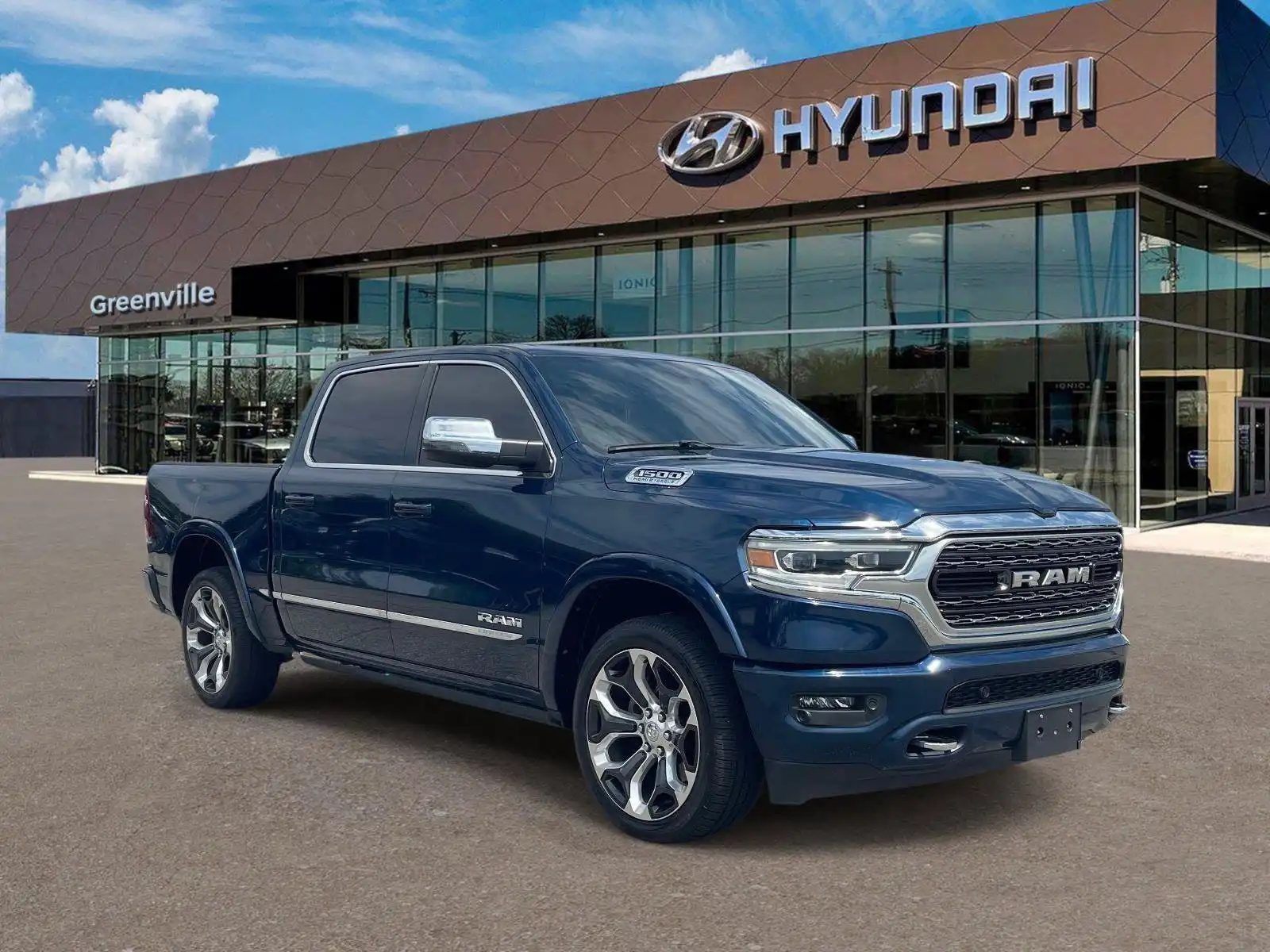 2023 RAM 1500 Limited 4x4 Crew Cab 5'7's photo