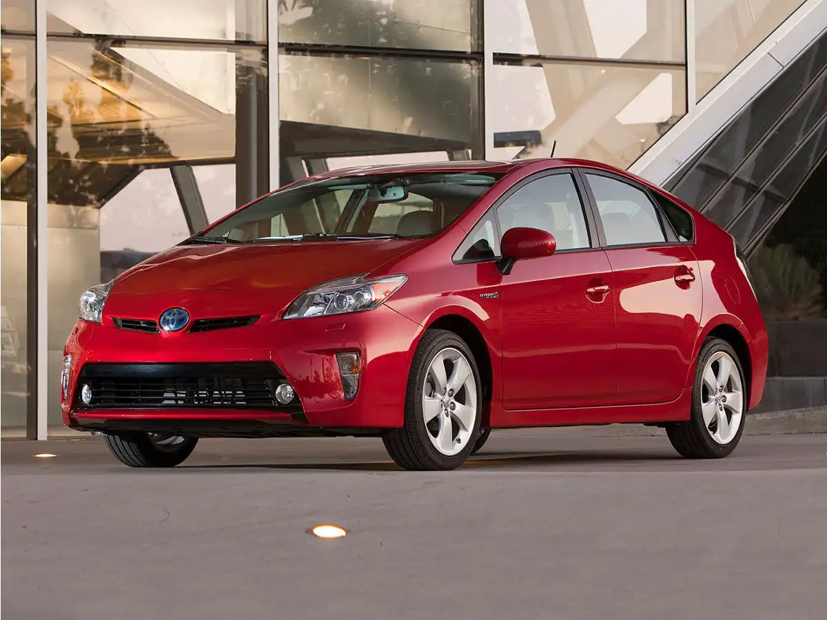 2013 Toyota Prius Two's photo