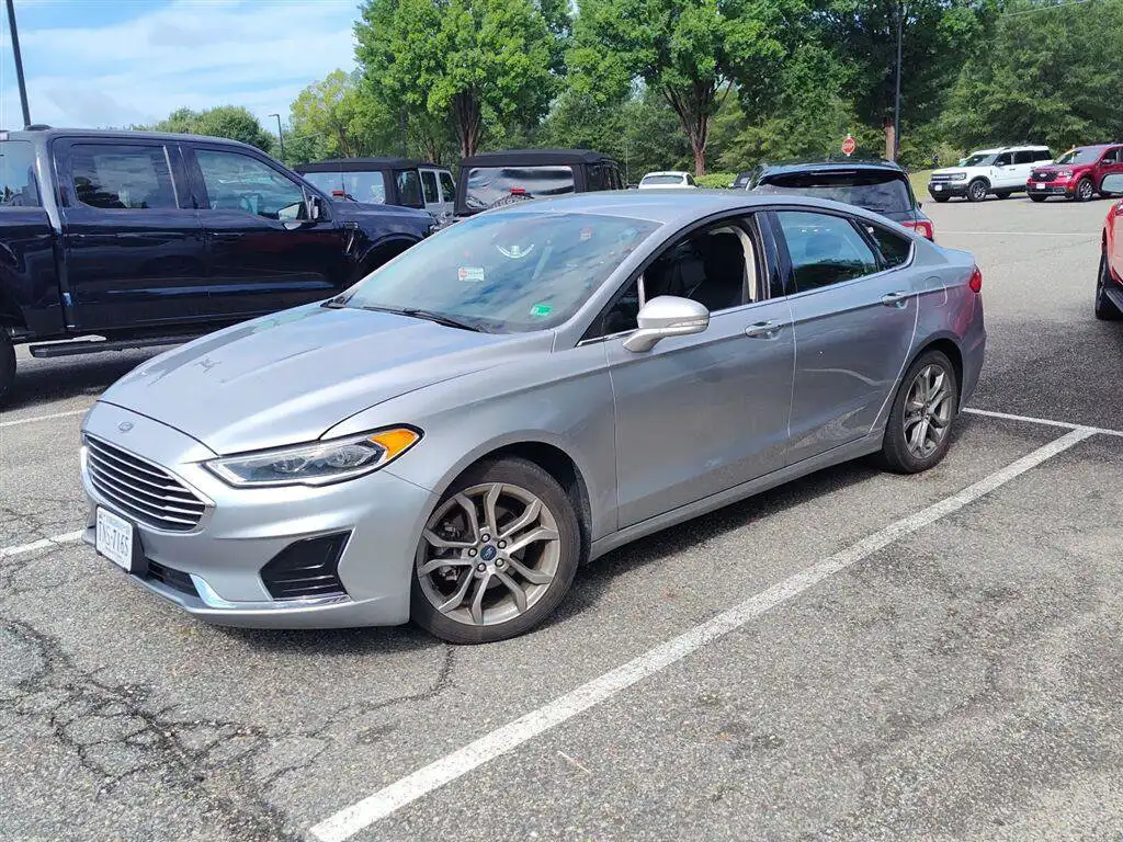 2020 Ford Fusion SEL FWD's photo