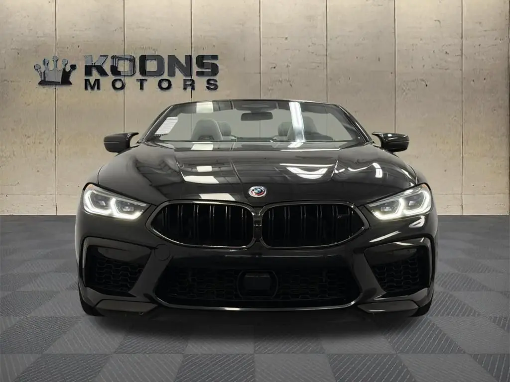2023 BMW M8 Competition photo 3