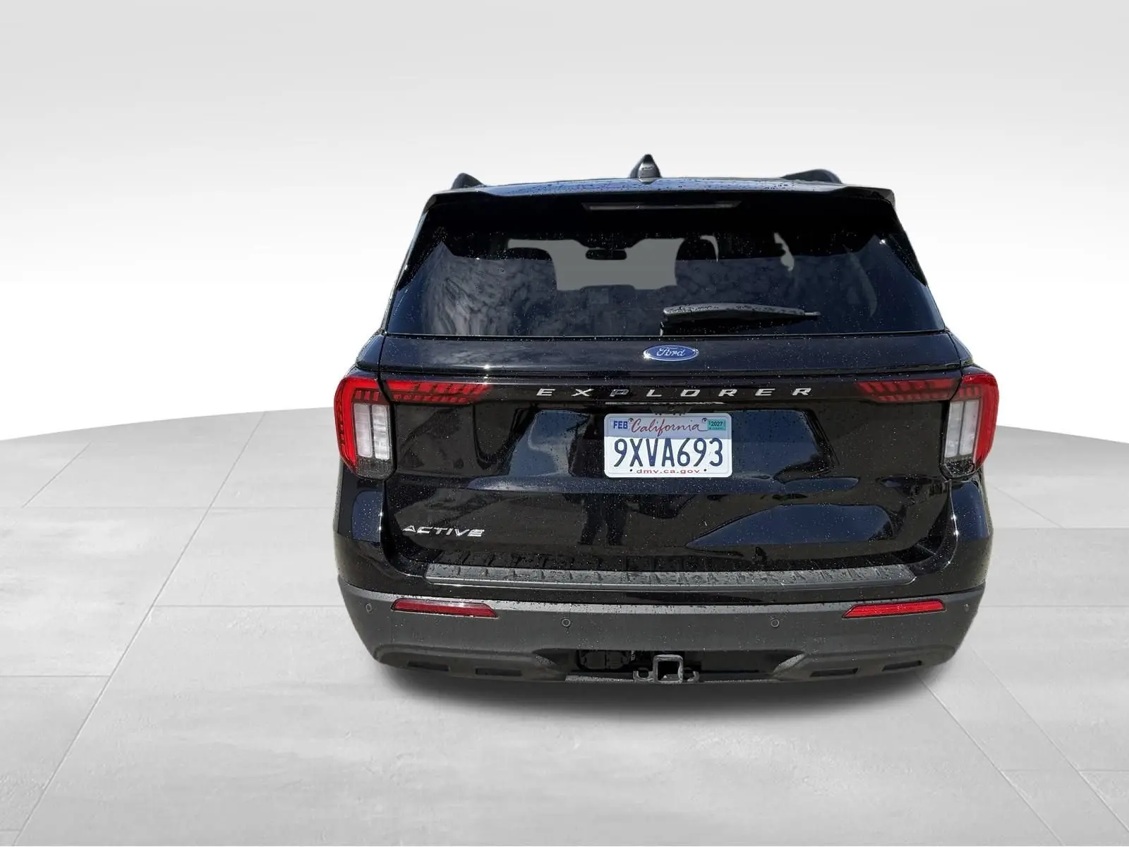 2026 Ford Explorer Active photo 4