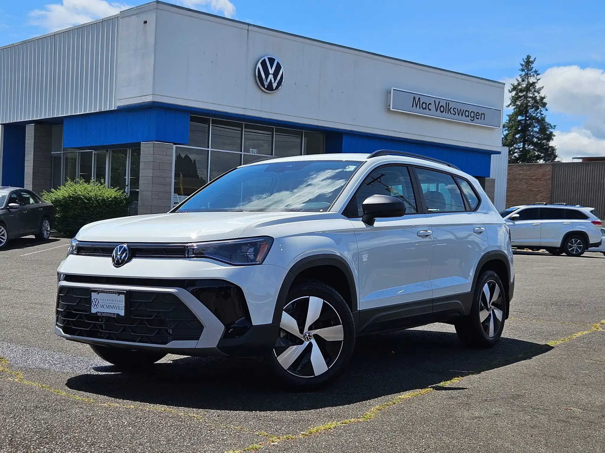 2025 Volkswagen Taos 1.5T S 4Motion's photo