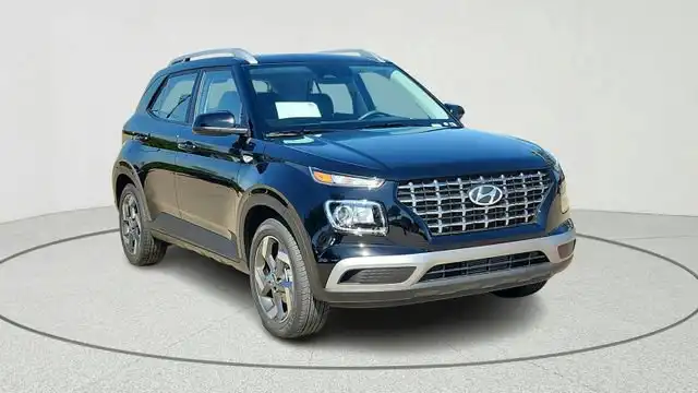 2026 Hyundai Venue SEL w/ 2-Tone Roof IVT's photo