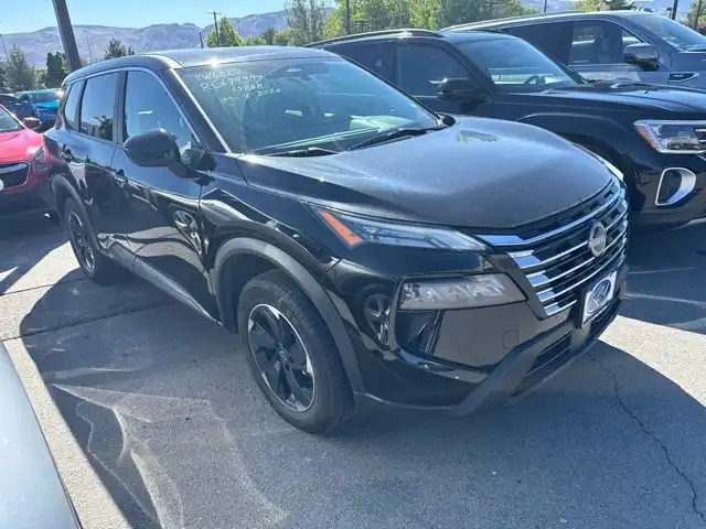 2024 Nissan Rogue SV AWD's photo