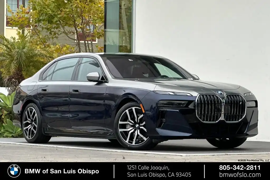 2023 BMW i7 xDrive60's photo