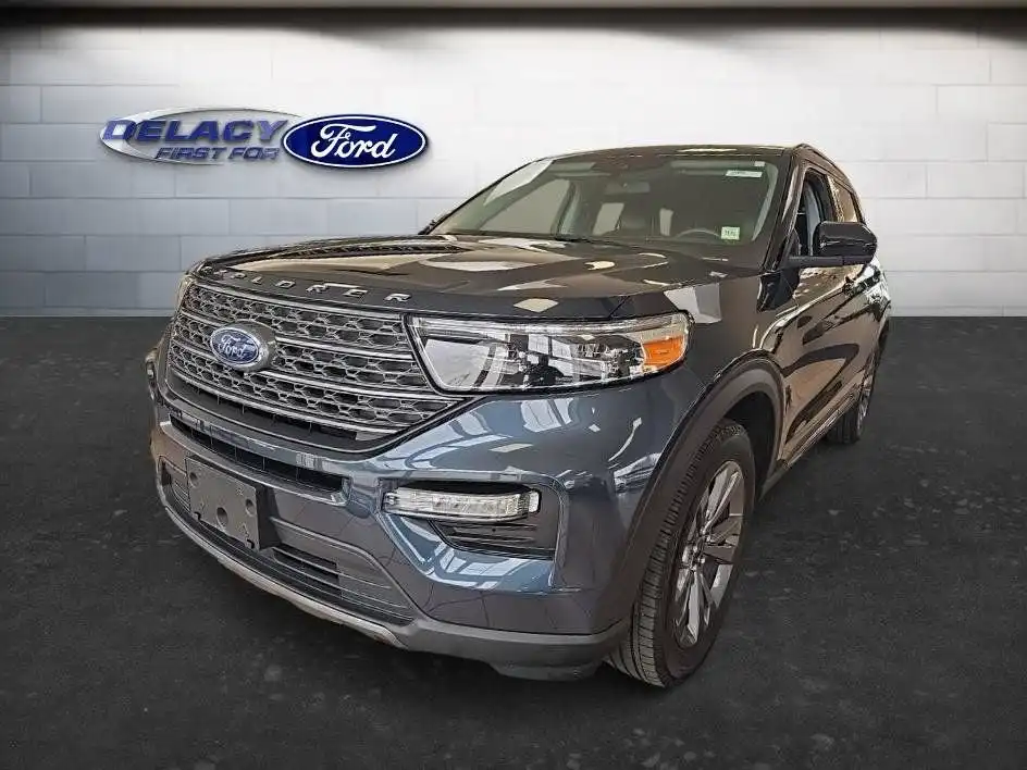 2024 Ford Explorer XLT 4WD's photo