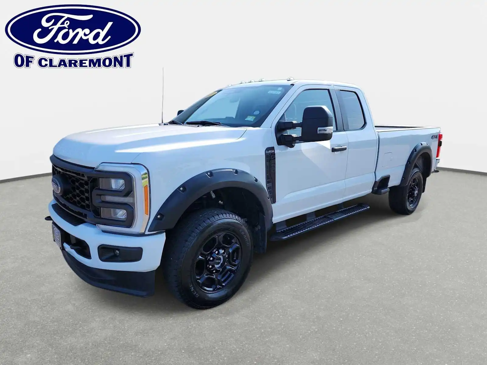 2023 Ford F-250 XL 4x4 SuperCab 8' Box's photo