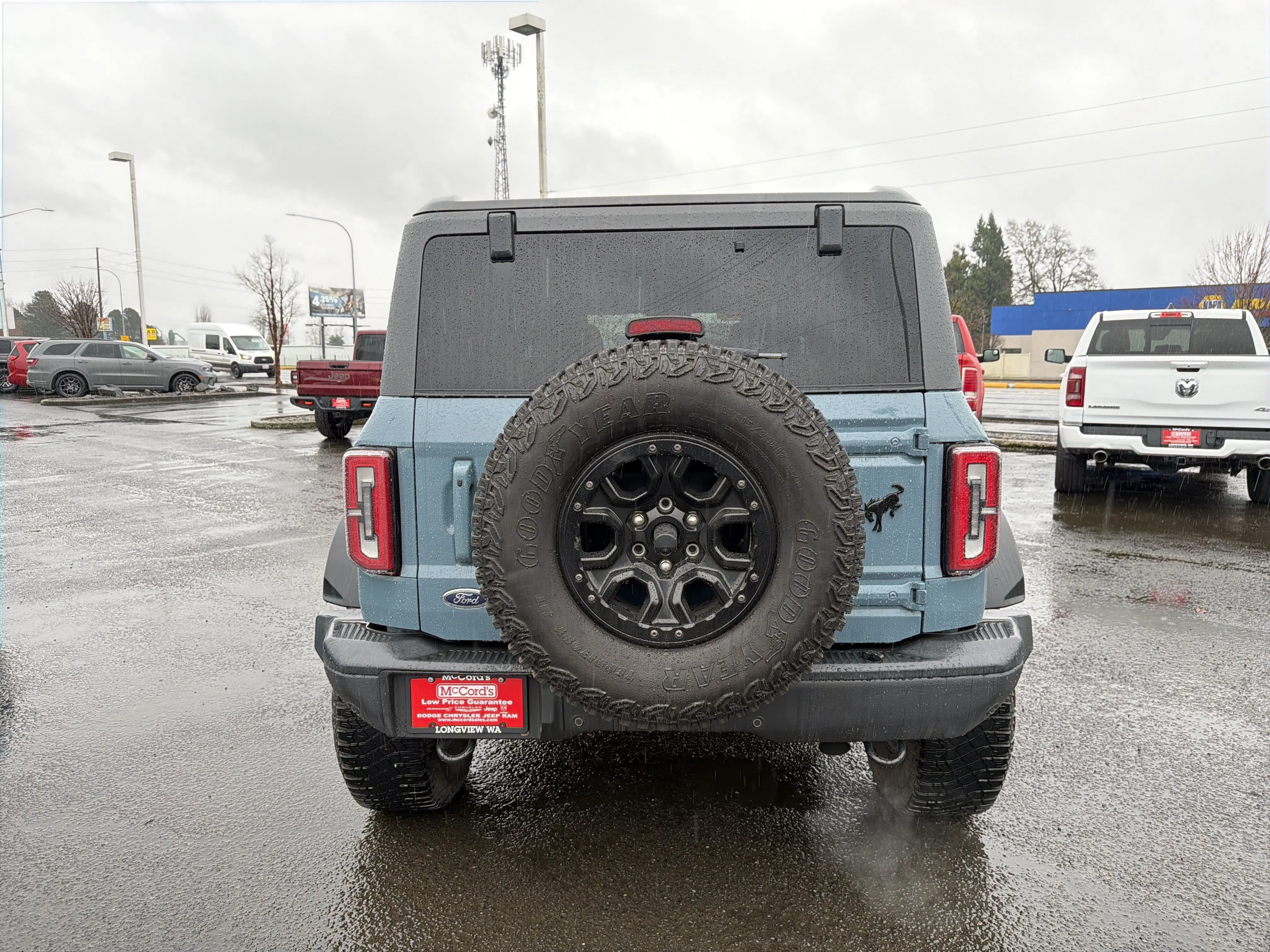 2021 Ford Bronco First Edition Advanced 4x4 photo 4