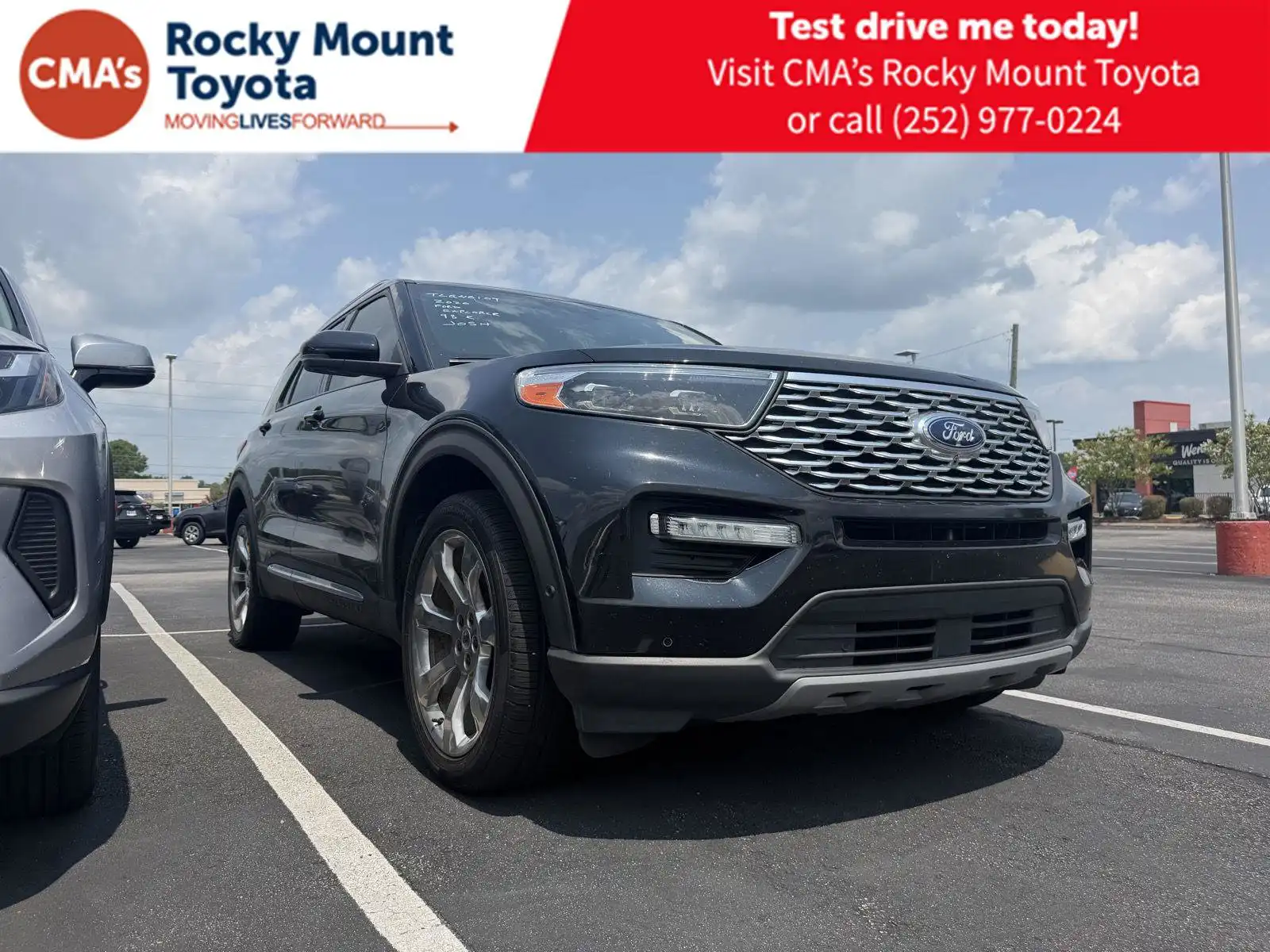 2020 Ford Explorer Platinum 4WD's photo