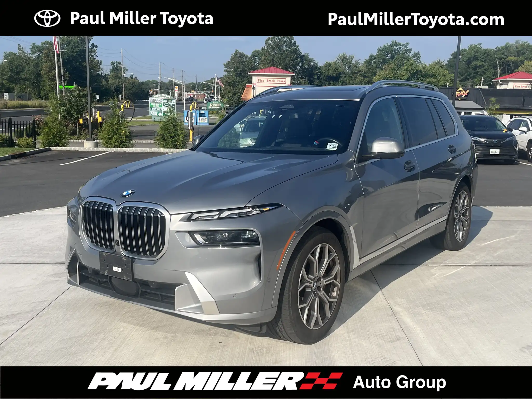 2024 BMW X7 xDrive40i's photo