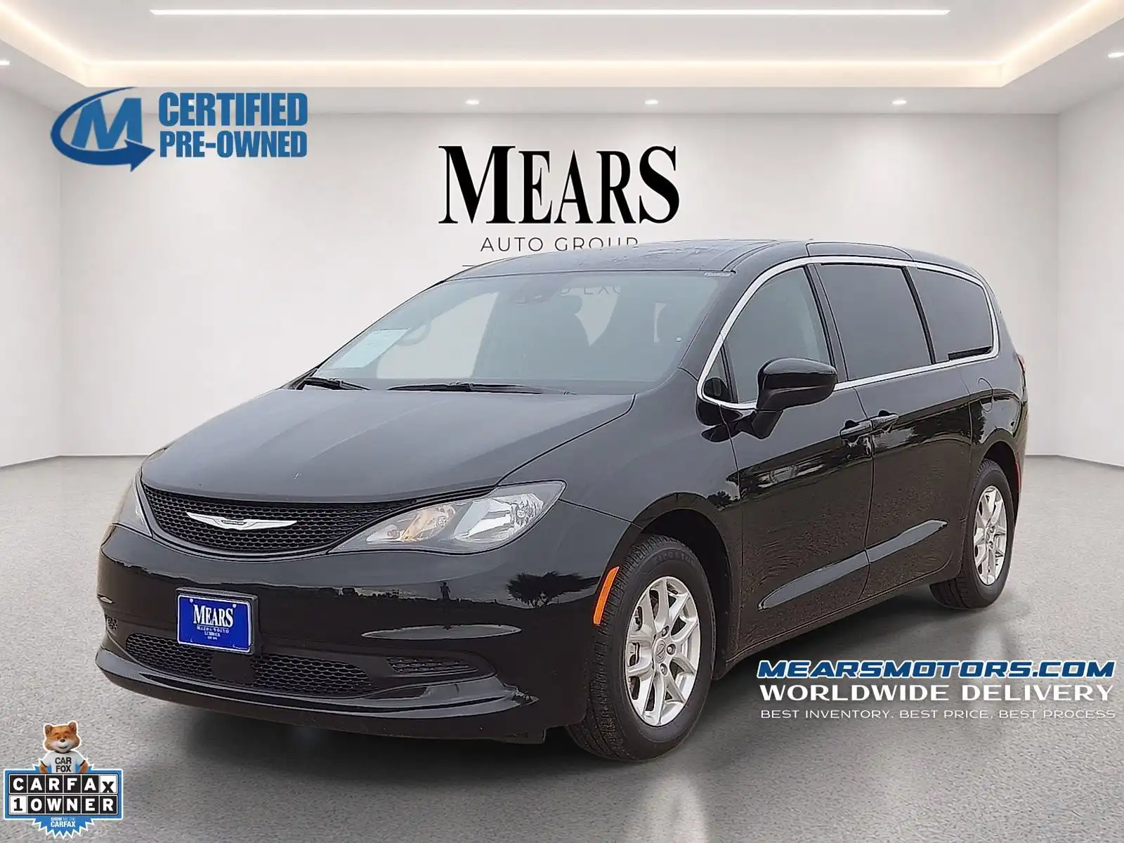 2024 Chrysler Voyager LX's photo