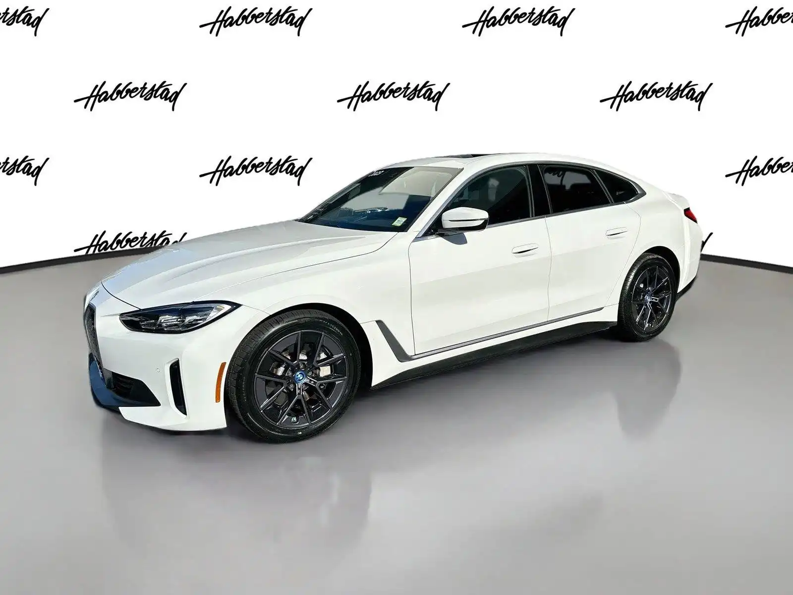 2023 BMW i4 eDrive40's photo