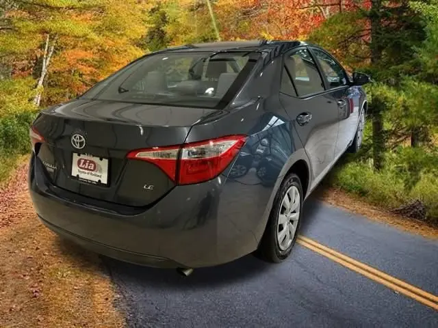 2016 Toyota Corolla LE AT photo 5
