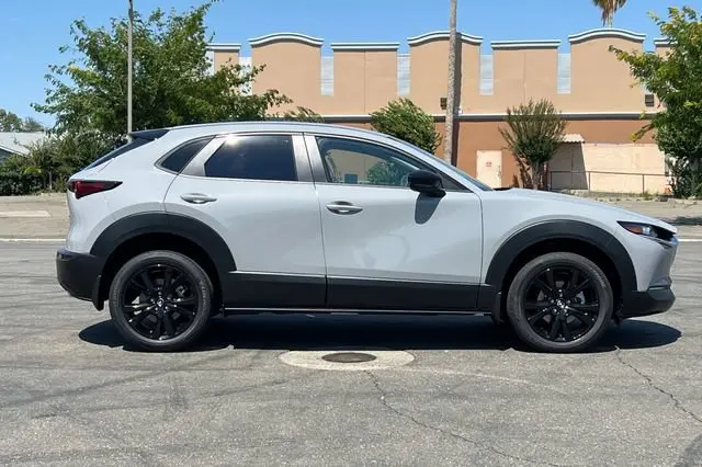 2026 Mazda CX-30 Select Sport AWD photo 3