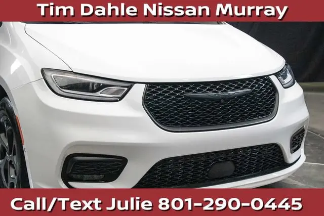 2024 Chrysler Pacifica Hybrid Select S-Appearance PHEV photo 4