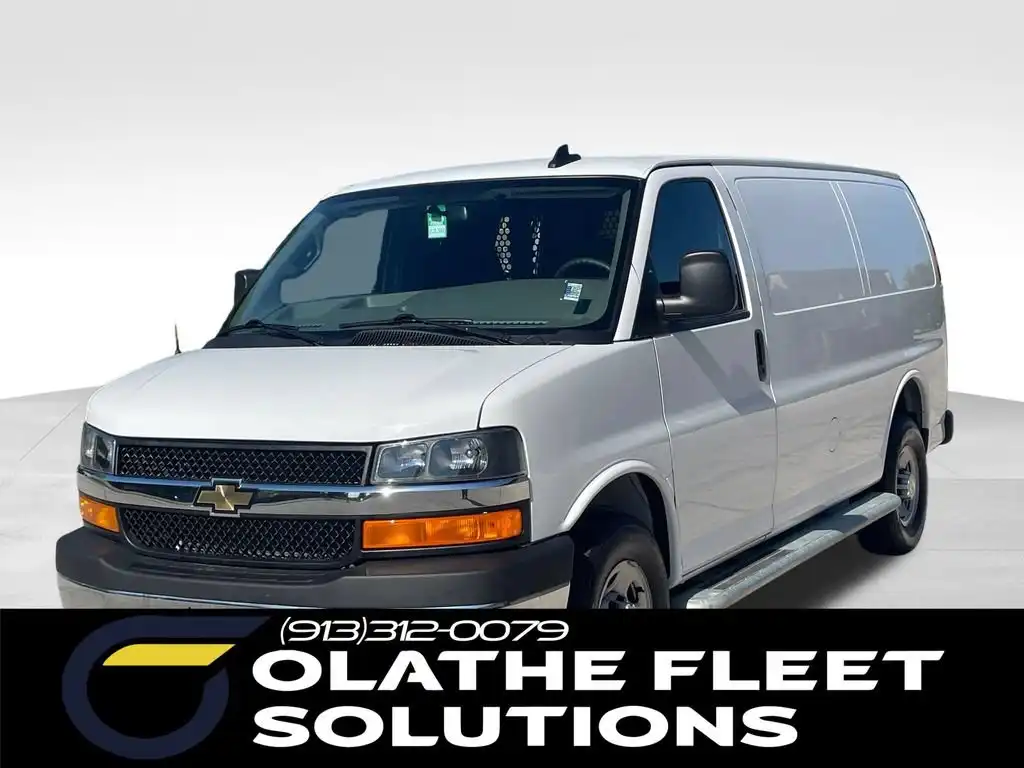 2024 Chevrolet Express 2500 Work Van HD's photo