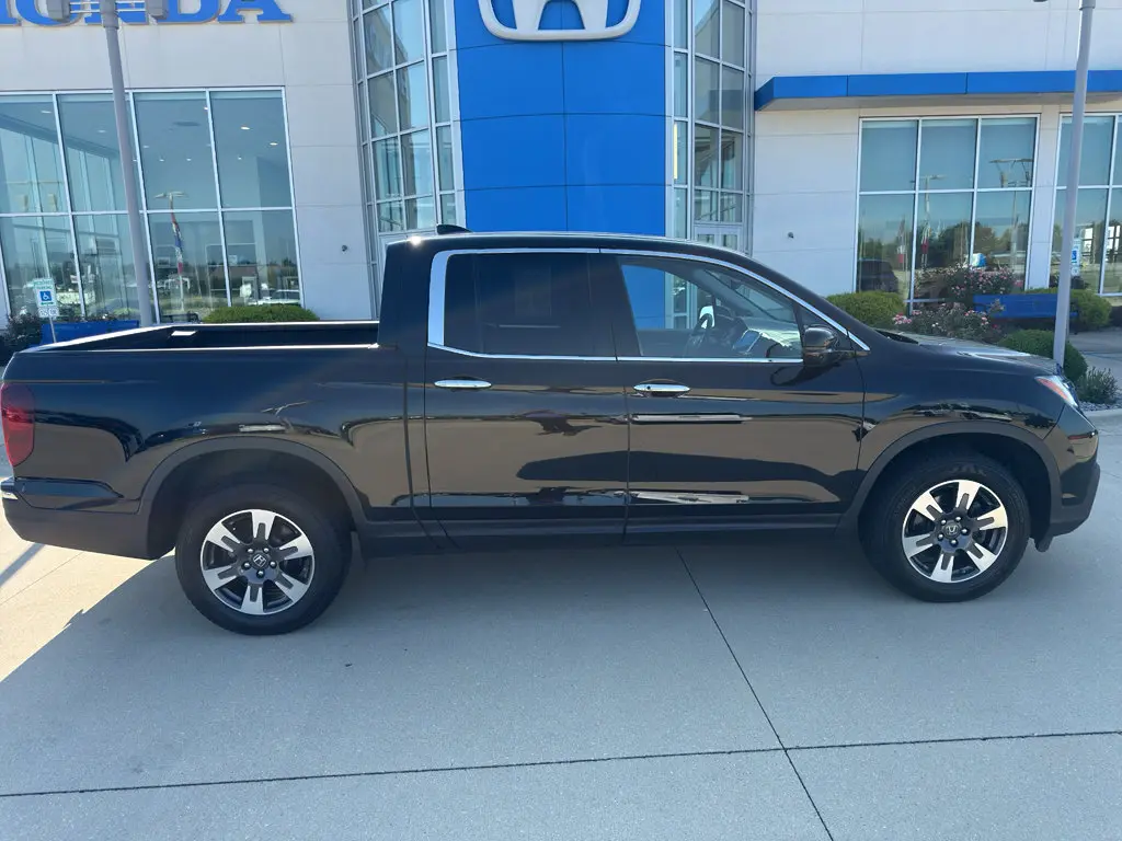 2019 Honda Ridgeline RTL-E AWD photo 4
