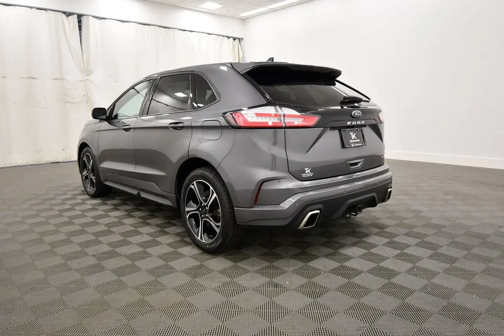 2023 Ford Edge ST AWD photo 5