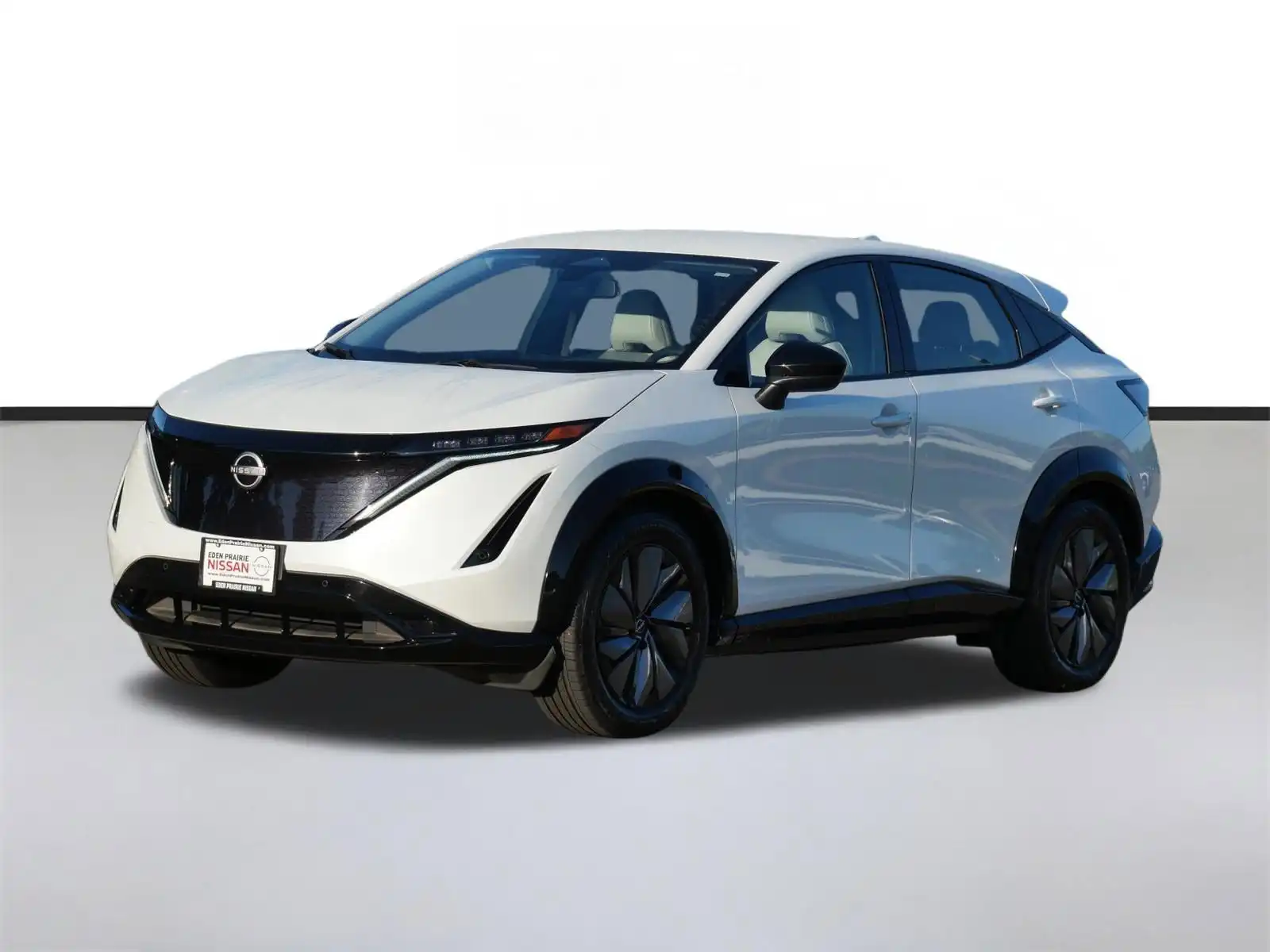 2024 Nissan Ariya Engage+ AWD's photo