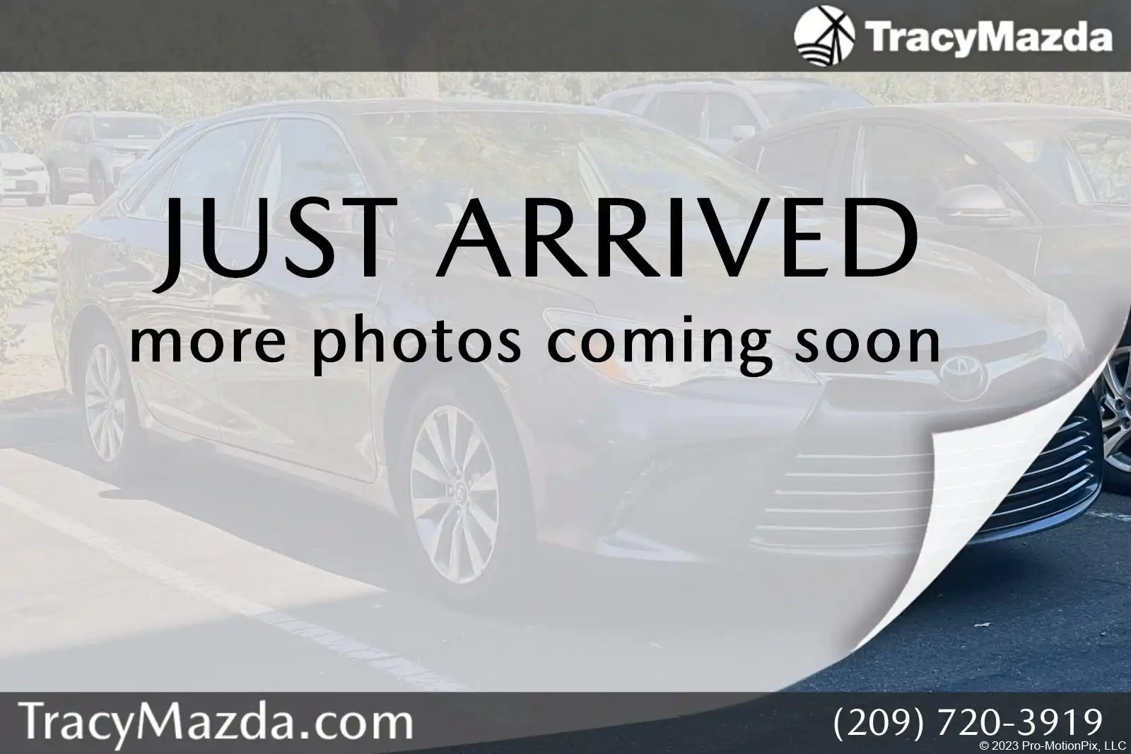 2017 Toyota Camry 2.5 Auto XLE's photo