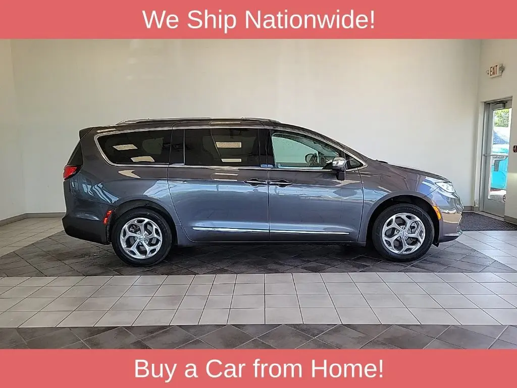 2021 Chrysler Pacifica Limited photo 4