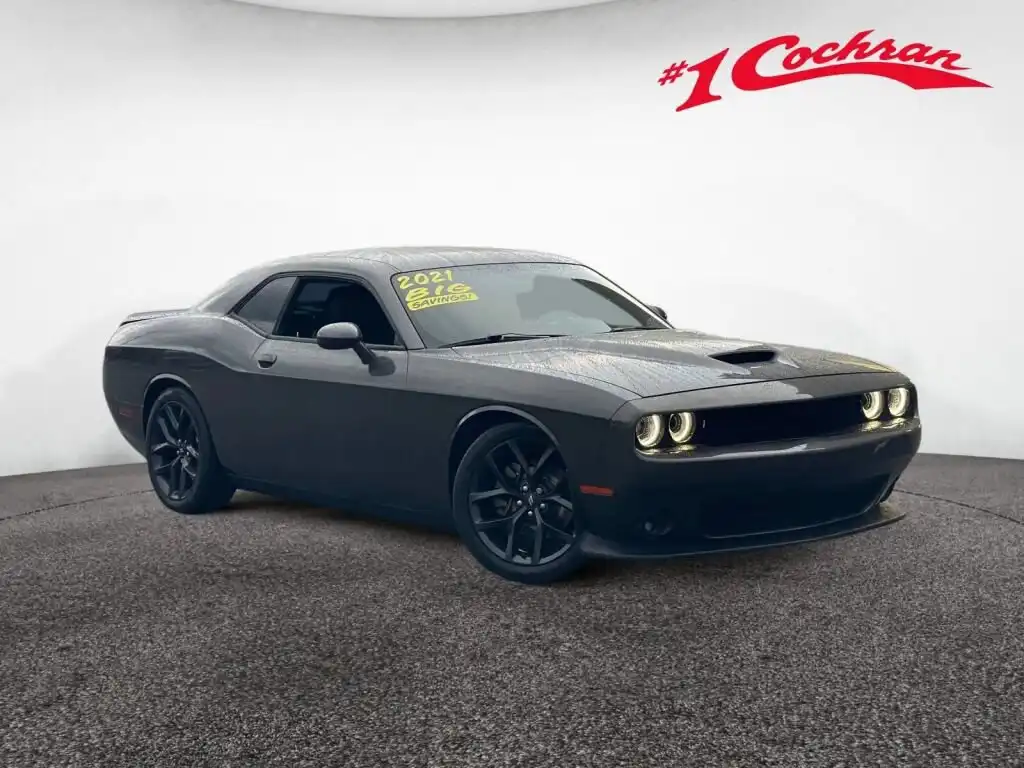 2021 Dodge Challenger GT Auto's photo