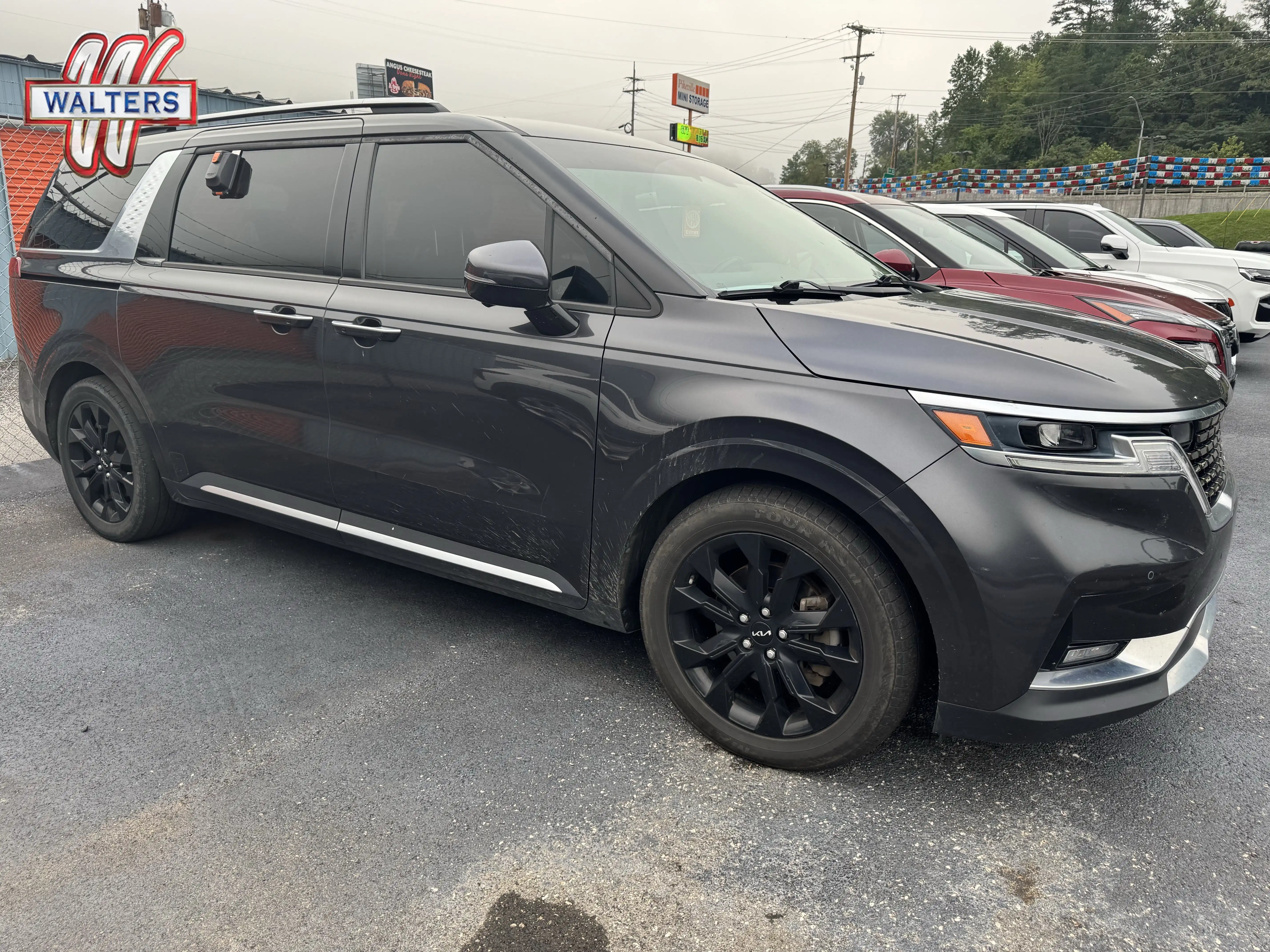 2022 Kia Sedona SX's photo