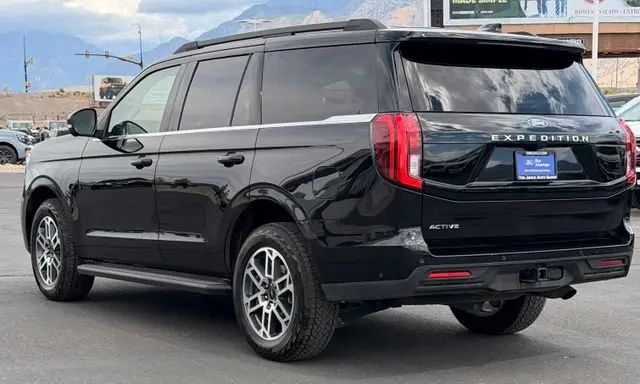 2025 Ford Expedition Active 4WD photo 3