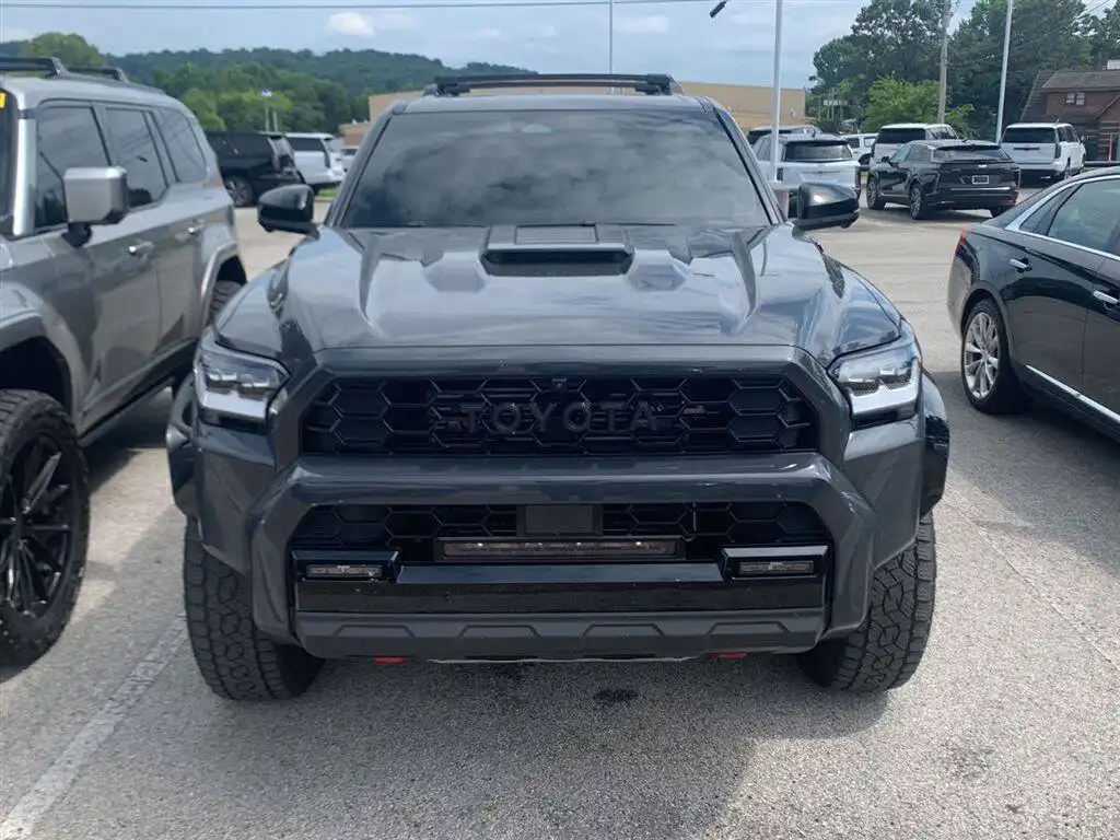 2025 Toyota 4Runner Hybrid TRD Pro i-FORCE MAX 4WD's photo