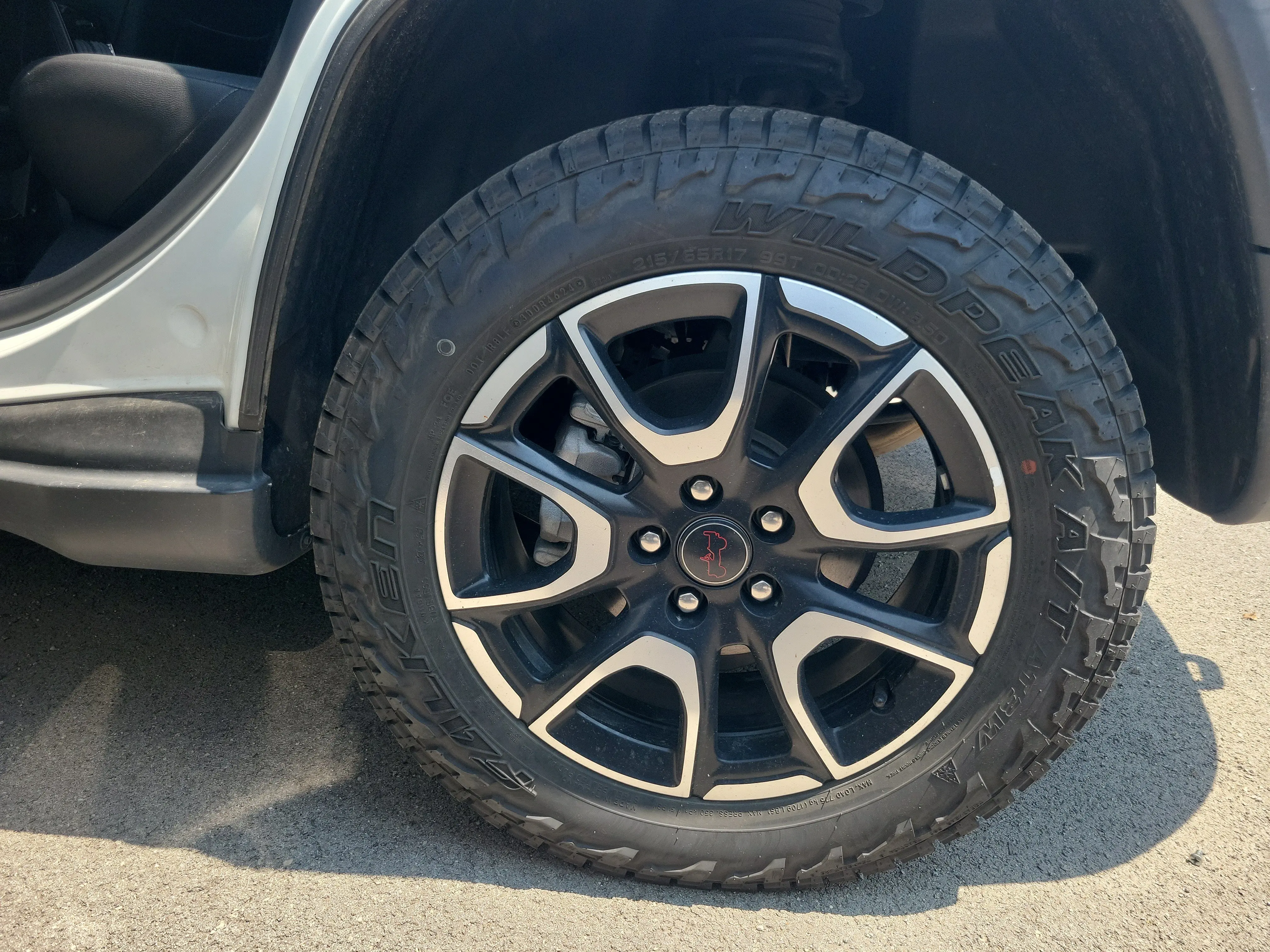 2025 Jeep Compass Trailhawk 4X4 photo 5