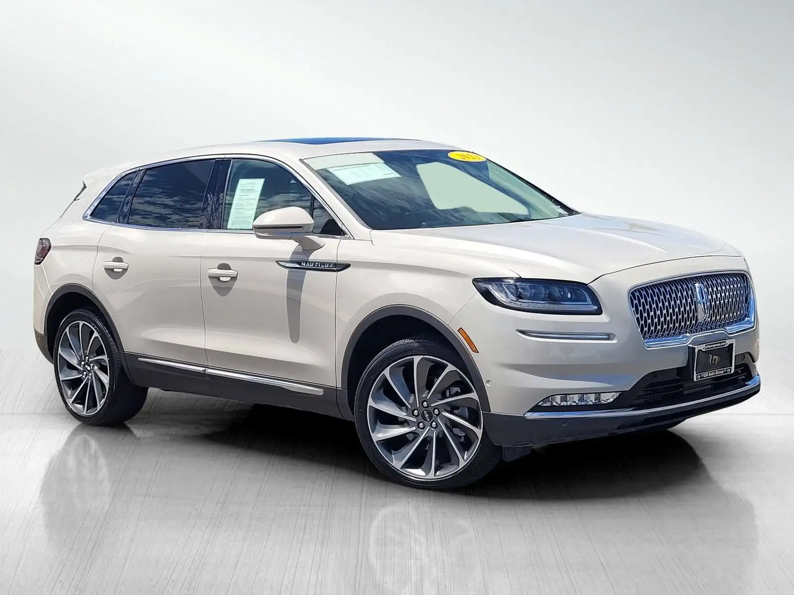 2023 Lincoln Nautilus Reserve AWD's photo
