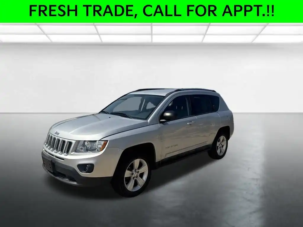 2011 Jeep Compass Base's photo
