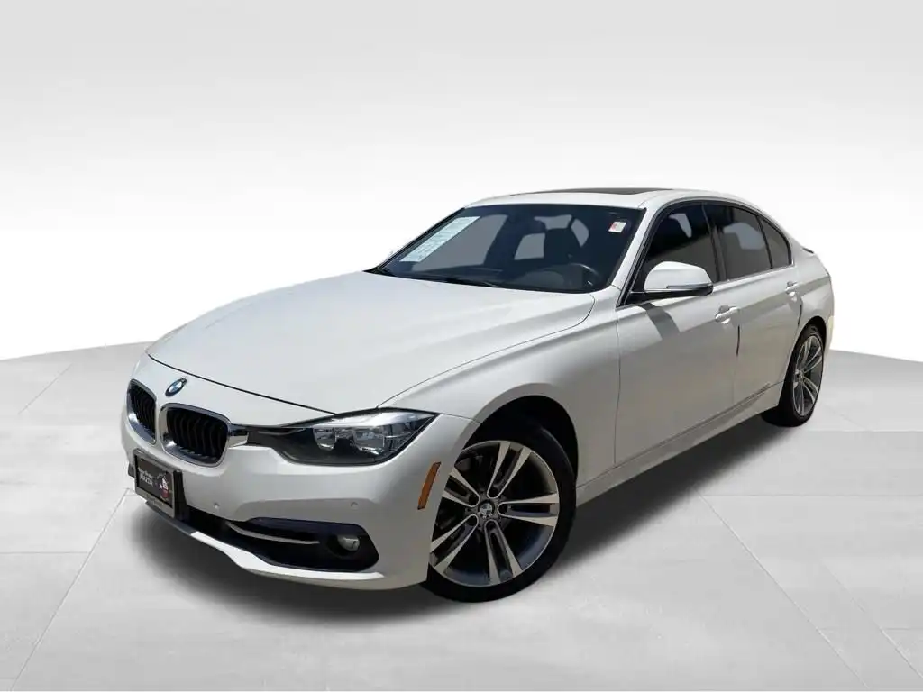 2017 BMW 3 Series 330i Sedan's photo